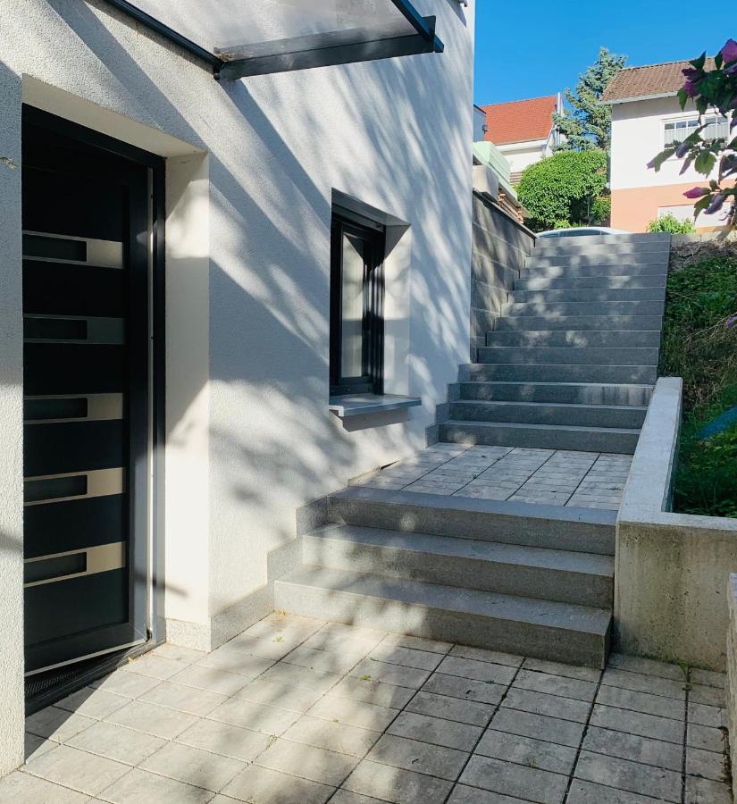 Firmen & Ferienwohnung Brecht 1 Waibstadt 外观 照片