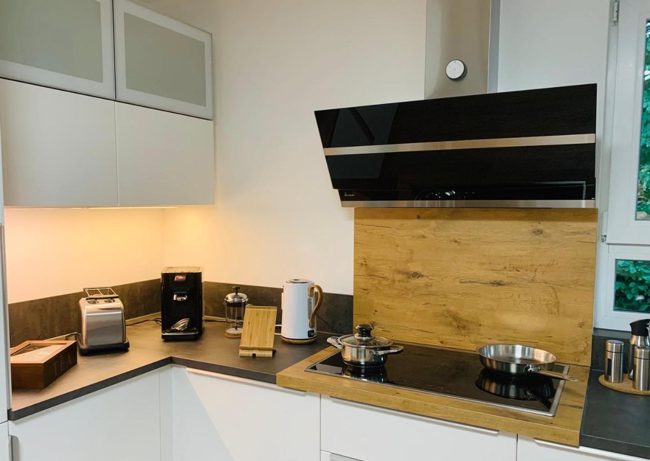 Firmen & Ferienwohnung Brecht 1 Waibstadt 外观 照片