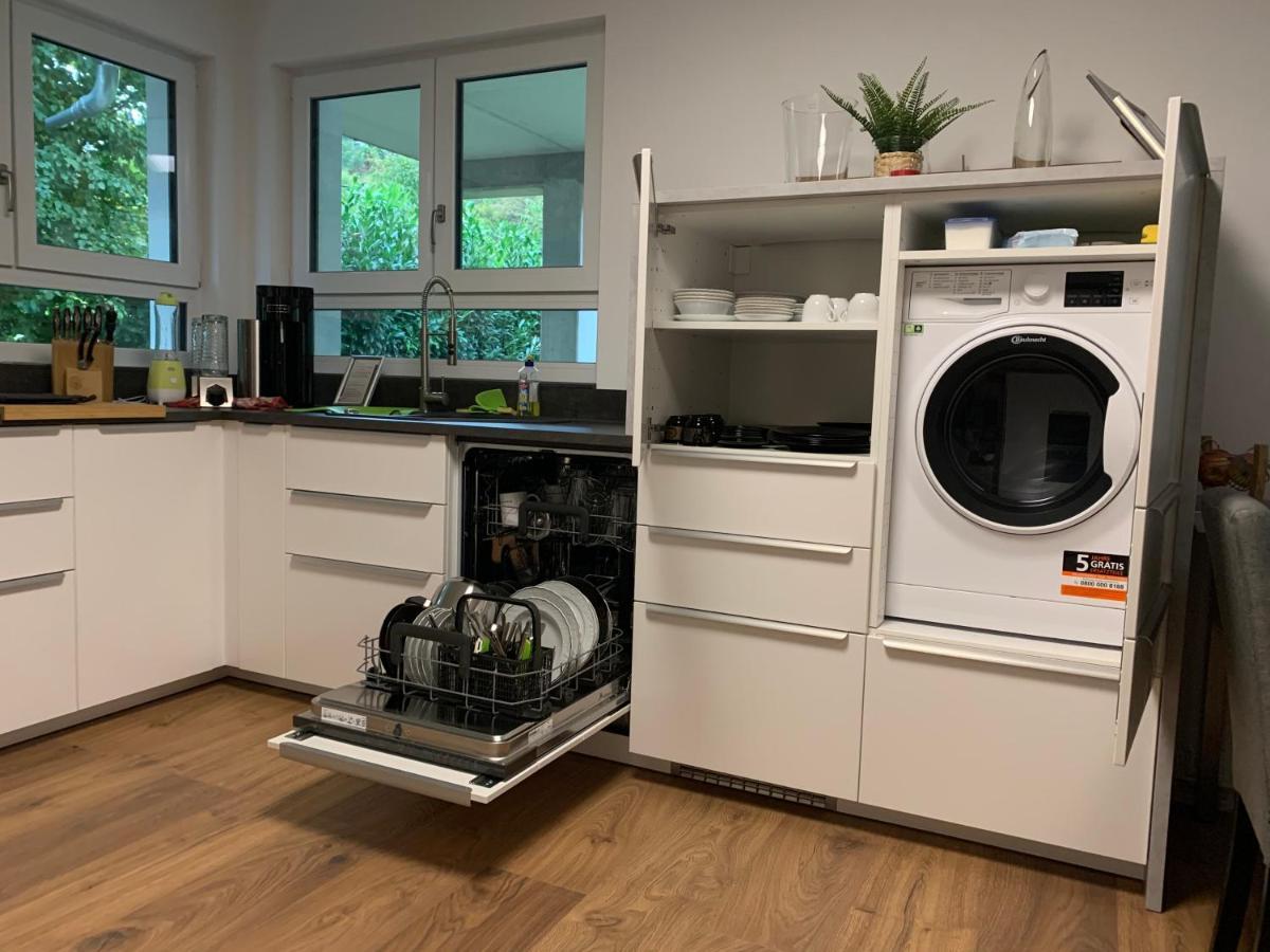Firmen & Ferienwohnung Brecht 1 Waibstadt 外观 照片